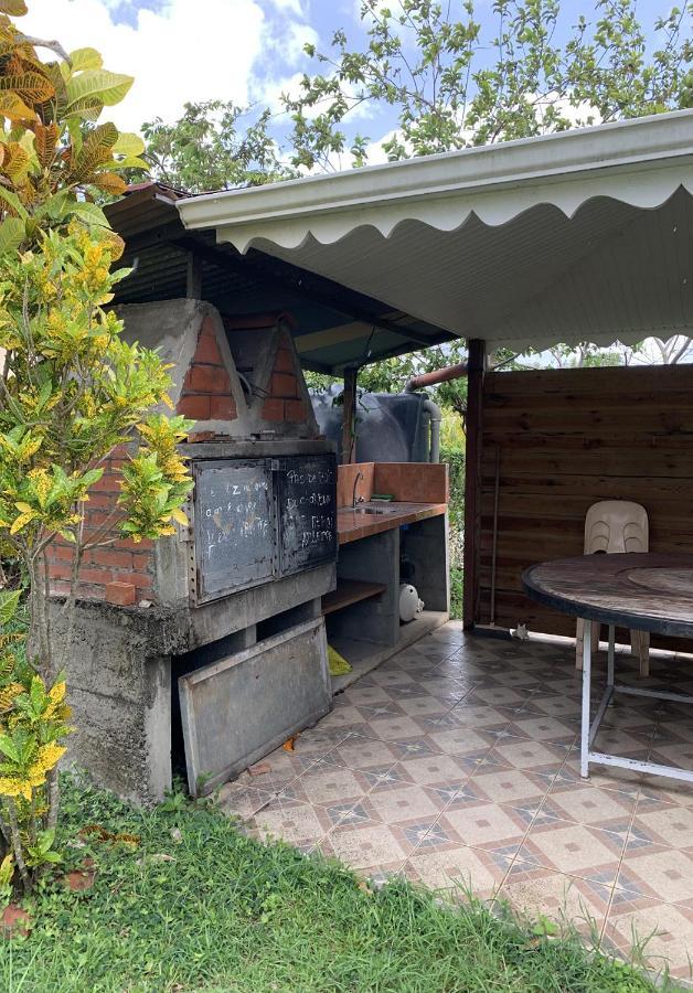 Hebergement Mouchas F4 - Dans Villa Les Polycias Sainte-Luce Exteriér fotografie